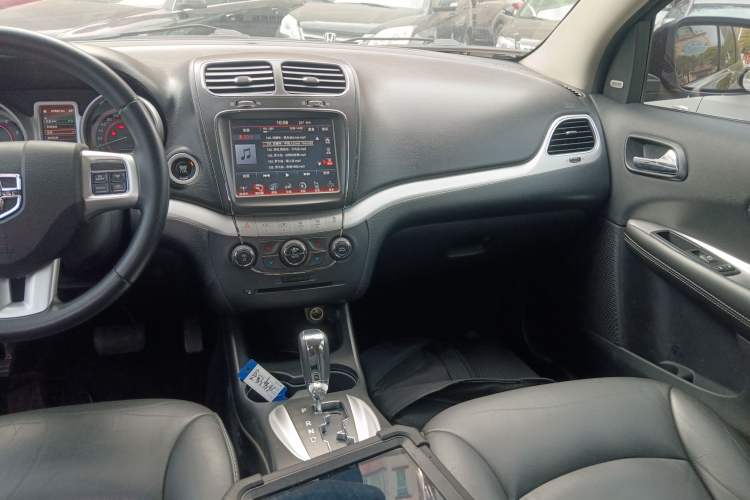 Used Dodge Journey 2015 2.0TD Four-Wheel Drive Luxury Edition
