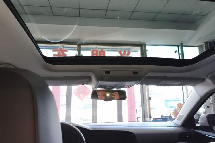 Used Volkswagen Sagitar 2022 280TSI DSG Excellence Edition Headliner