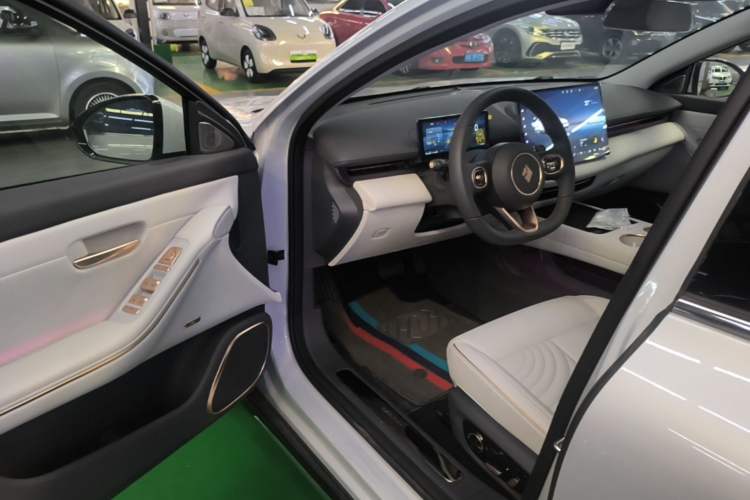 Used Baojun Enjoy 2025 Plug-in Hybrid 140km Luxury Edition