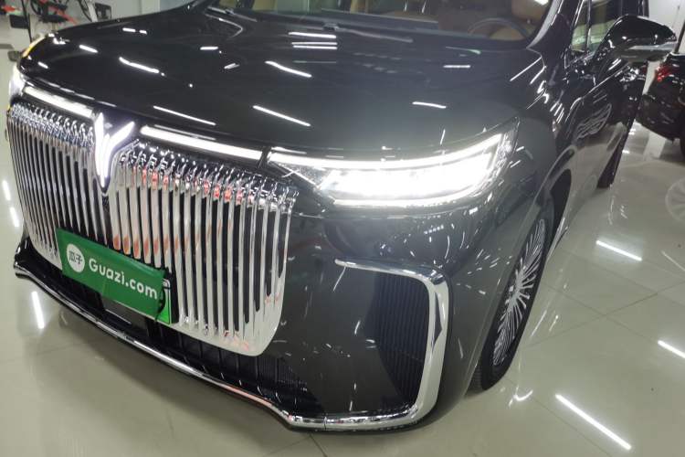 Used VOYAH Dream 2025 PHEV Four-Wheel Drive Prestige Kunpeng Edition