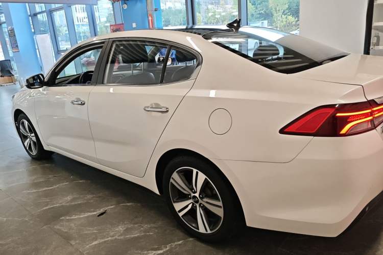 Used Kia K3 (Kai Shen) 2017 1.8L Automatic GLS
