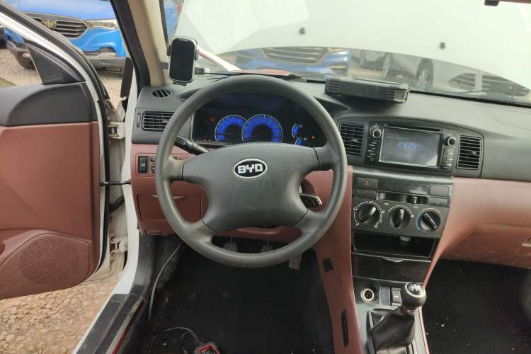 Used BYD F3 2012 Energy-Saving Model 1.5L Manual Comfort Version
