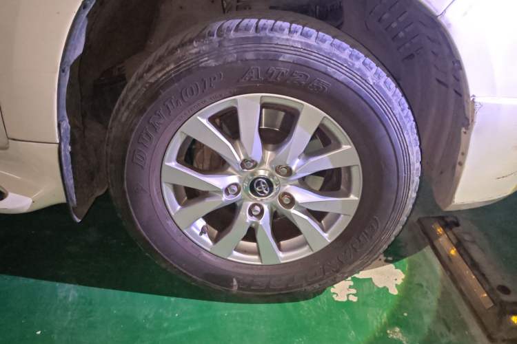 Used Toyota Land Cruiser 2019 4.0L GX-R GT Dual Fuel Sunroof Velvet Interior – Middle East Specification
