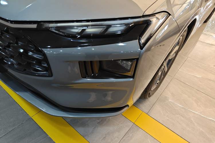 Used Ford Mondeo 2025 2.0T EcoBoost Luxury Version