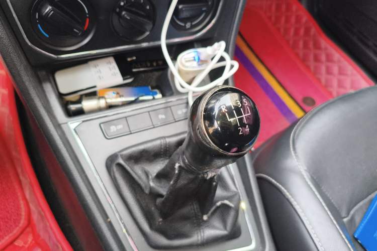 Used Volkswagen Lavida 2015 1.6L Manual Comfort Edition