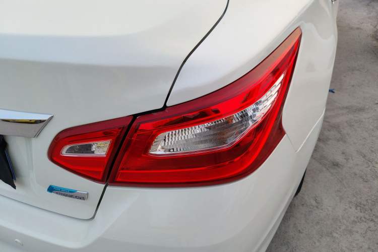 Used Nissan Teana 2016 2.0L XL Comfort Edition Right Rear Taillight