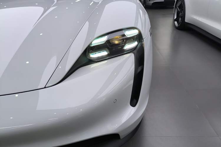 Used Porsche Taycan 2022-Year Updated Taycan Left Front Headlight