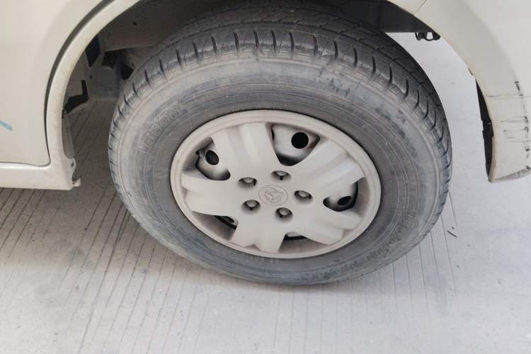 Used CHANGAN KAICHENG Star 9 2020 1.5L Base Model 7-Seater Passenger Vehicle China VI Emission Standard DAM15KR Right Front Wheel Hub