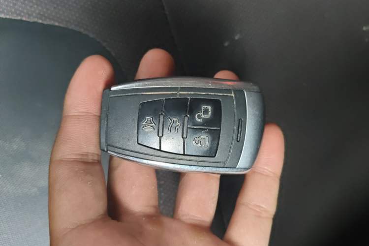 Used BAIC Weiwang M50F 2017 1.5L Standard Model