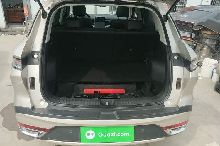 Used Bestune T90 2023 1.5T DCT Automatic Luxury Edition Trunk