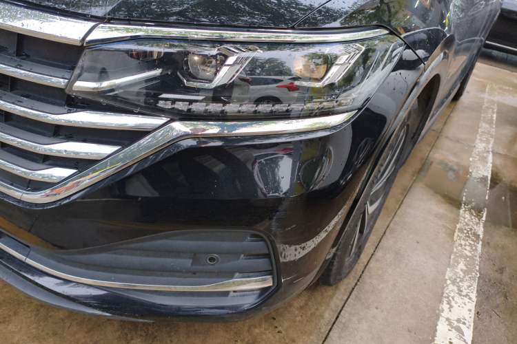 Used Volkswagen Viloran 2022 380TSI Luxury Edition