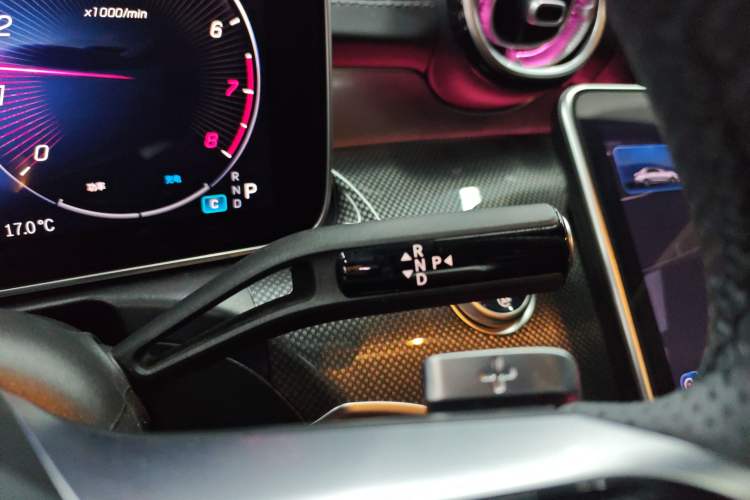 Used Mercedes-Benz C-Class 2024 Second Facelift C 260 L Sport Edition Gear Lever