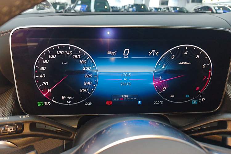 Used Mercedes-Benz GLC 2023 GLC 260 L 4MATIC Dynamic Edition 5-seater