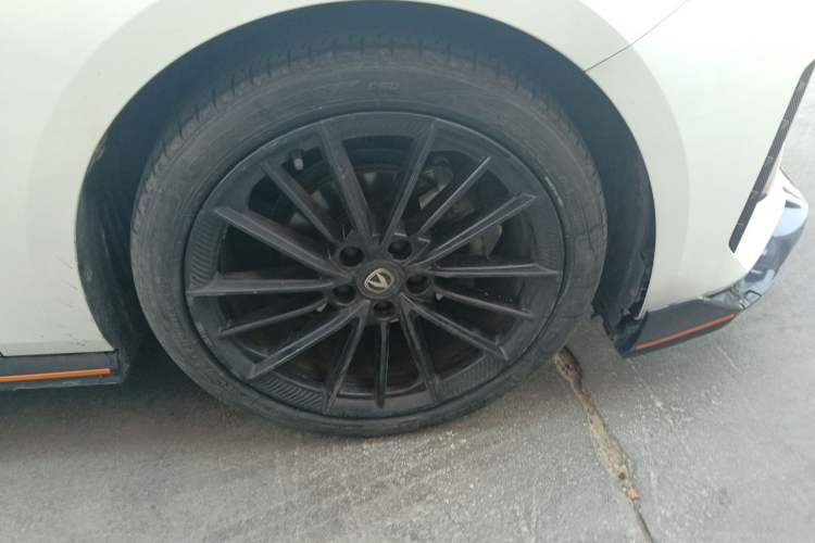 Used CHANGAN UNI-V 2023 1.5T Sport Edition

