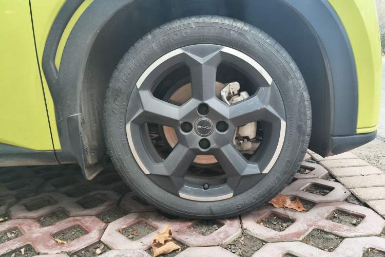 Used BYD Seagull 2023 Free Edition Right Front Wheel Hub