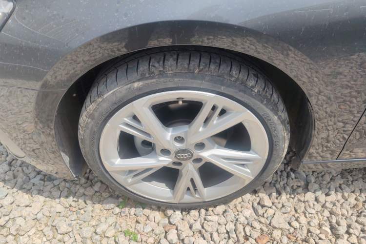 Used Audi A3 2021 Sportback 35 TFSI Stylish and Elegant Model Exterior 4