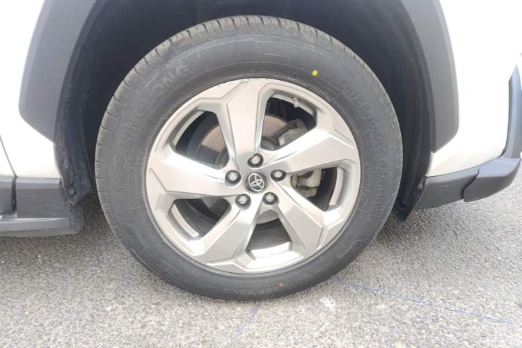 Used Toyota RAV4 2020 2.0L CVT Two-Wheel Drive Fashion PLUS Edition