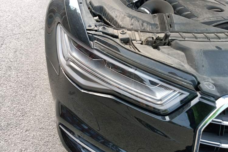 Used Audi A6L 2014 TFSI Standard Model Right Front Headlight