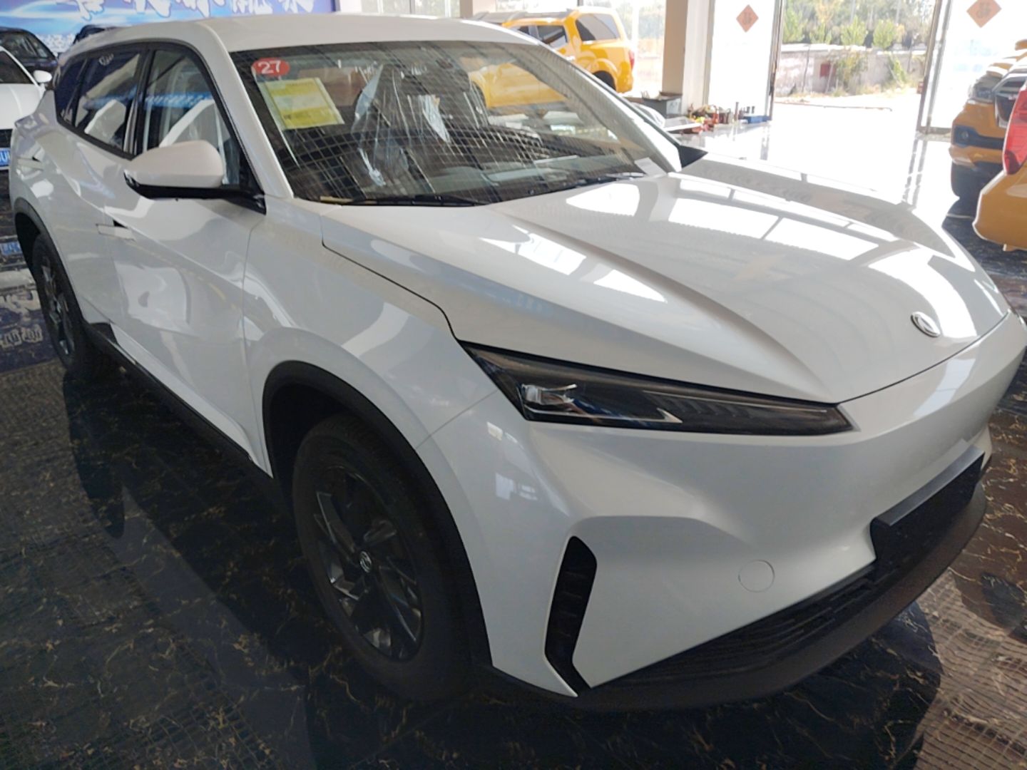 Dongfeng Aeolus SKY EV01 2025 530 km AIR Elite Edition — снимка 3