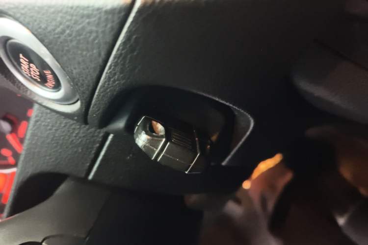 Used BMW X1 2015 sDrive18i Leading Edition
