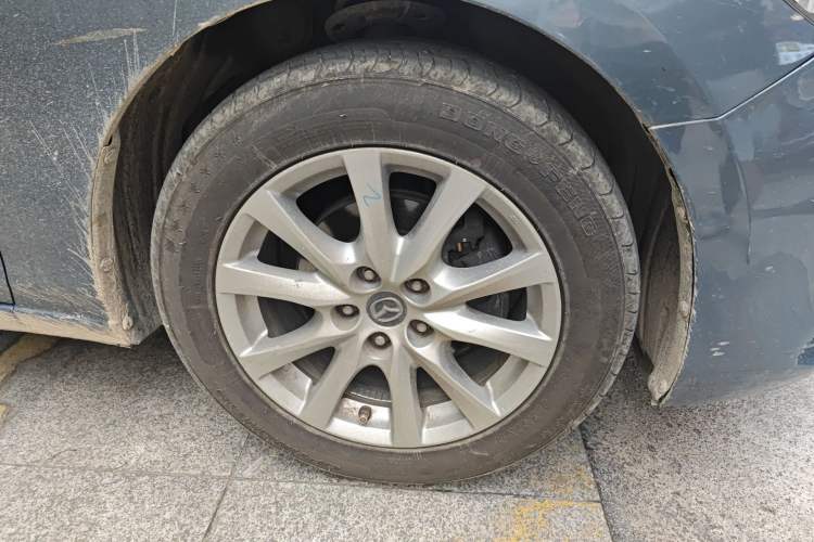 Used Mazda Atenza 2014 2.0L Blue Sky Luxury Edition
