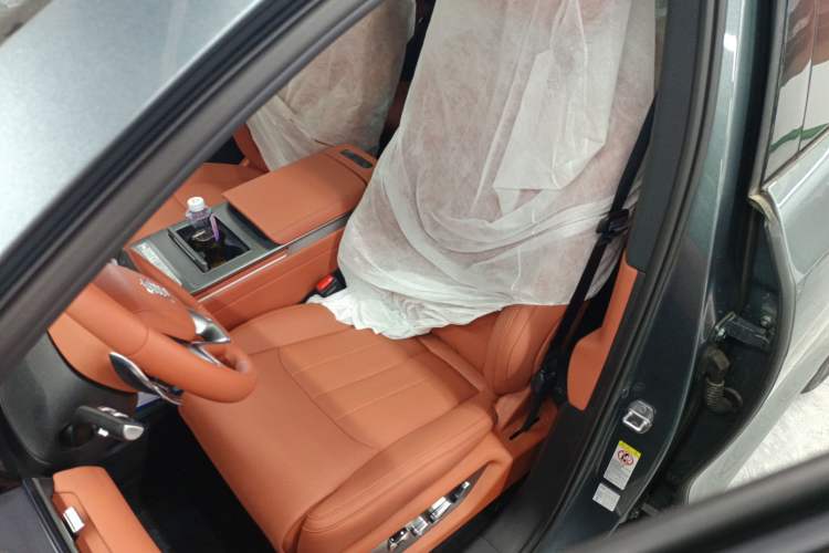 Used BYD Tang L 2025 DM 175KM Drone Player Edition