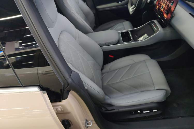 Used Nio ET5T 2025 75 kWh Touring
