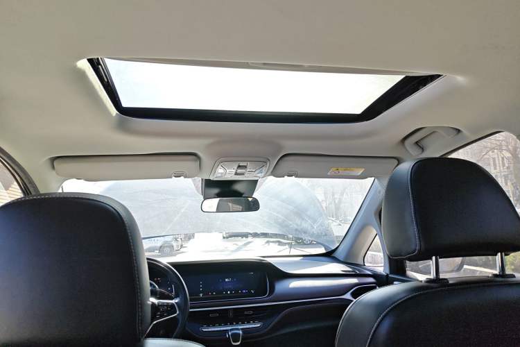 Used GAC Trumpchi M6 2021 270T DCT Elite Edition (7-seater)
