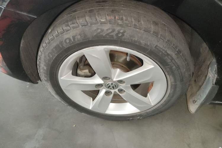 Used Volkswagen Santana 2015 1.6L Automatic Comfort Edition