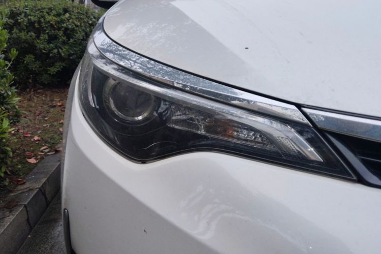 Used Toyota Levin 2017 Revised 185T CVT Elite Edition China V Standard Right Front Headlight