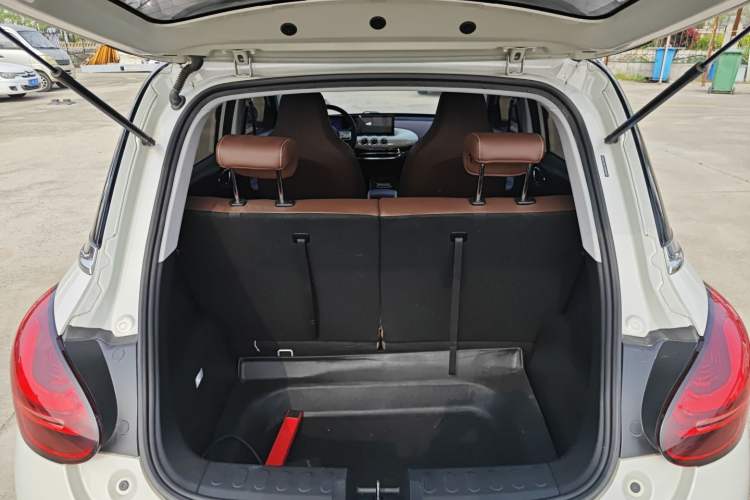 Used Wuling Bingo 2023 333 km Enjoyment Version Trunk