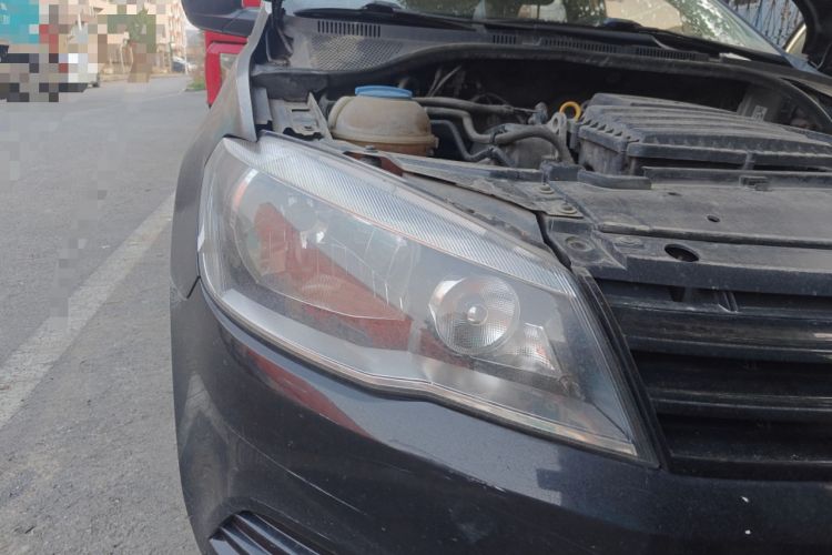 Used Volkswagen Jetta 2015 Value Edition 1.6L Manual Fashionable Style
