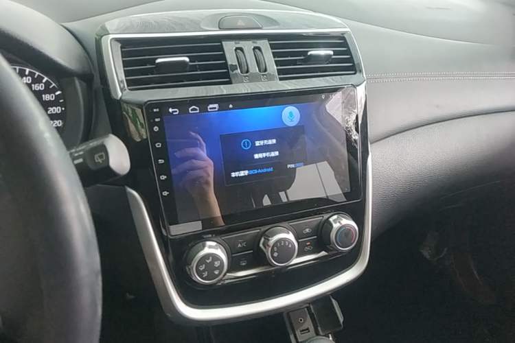 Used Nissan Tiida 2019 1.6L CVT Cool Edition China VI Standard Audio And AC Panel