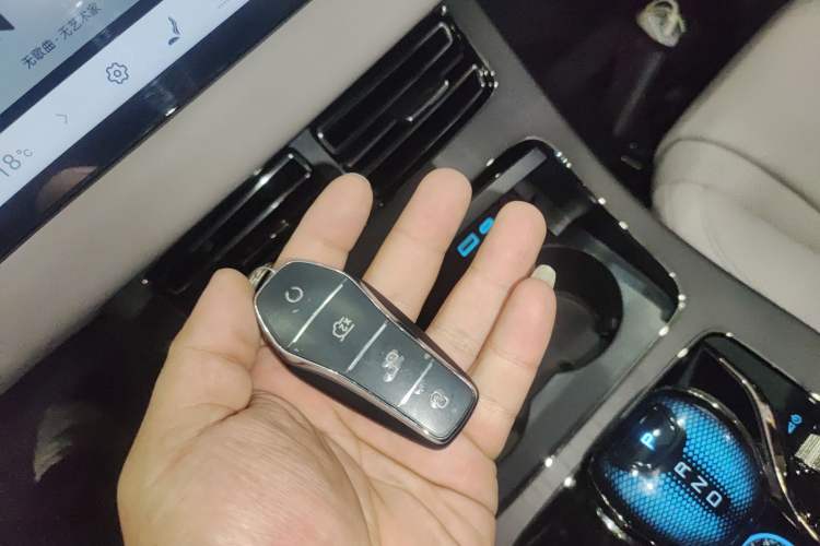 Used BYD Han 2025 DM-i Intelligent Driving Edition 125KM LiDAR Flagship Model