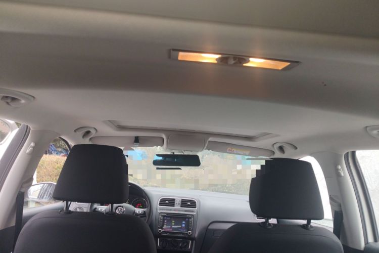 Used Volkswagen Polo 2016 1.6L Automatic Comfort Model