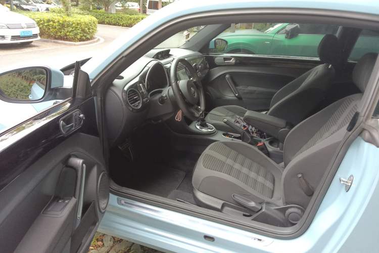 Used Volkswagen Beetle 2015 380TSI
