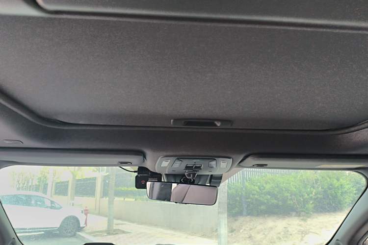 Used Toyota SIENNA 2021 2.5L Hybrid Platinum Edition