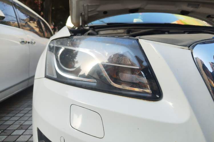 Used Audi Q5 2012 2.0TFSI Technology Model Exterior 6