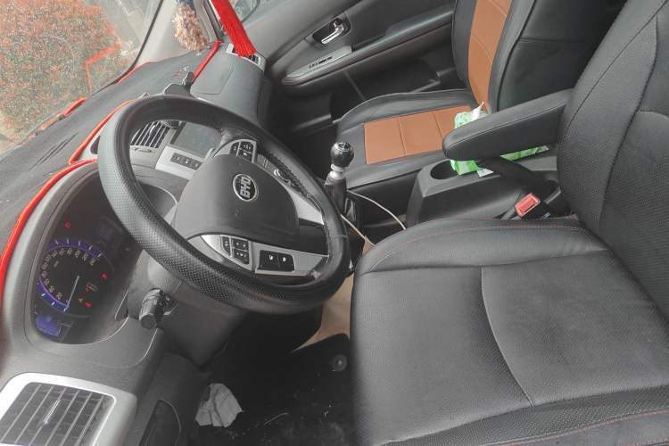 Used BYD S6 2014 1.5TI Manual Luxury 5-Seater