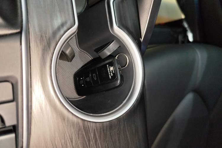 Used Toyota Camry 2021 2.0G Luxury Edition