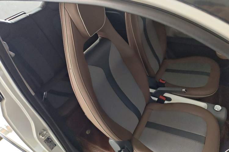 Used Wuling Hongguang MINIEV 2022 GAMEBOY 200km Gaming Edition with Lithium Iron Phosphate
