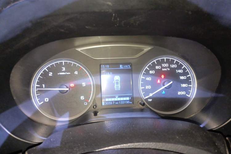 Used Dongfeng Ruichi 6 2020 2.3T Manual Two-Wheel Drive Diesel Standard Version China VI Emission Standard with Long Cargo Bed M9T