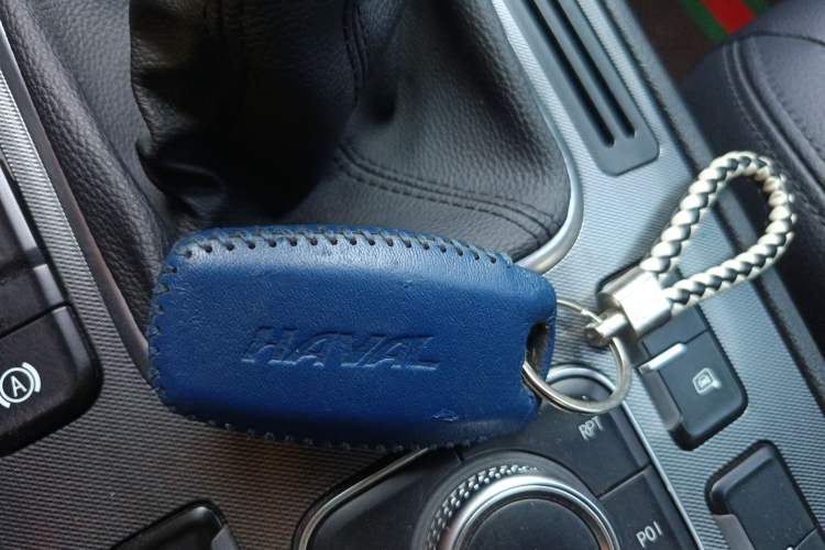 Used Haval H6 Coupe 2015 Blue Label 2.0T Manual Two-Wheel-Drive Elite Model Interior 1