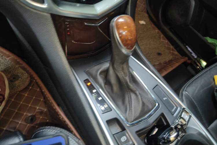 Used Cadillac SRX 2015 3.0L Elite Model
