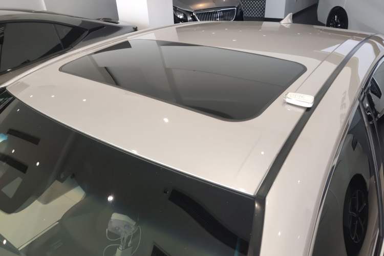 Used Toyota Camry 2021 2.0G Luxury Edition
