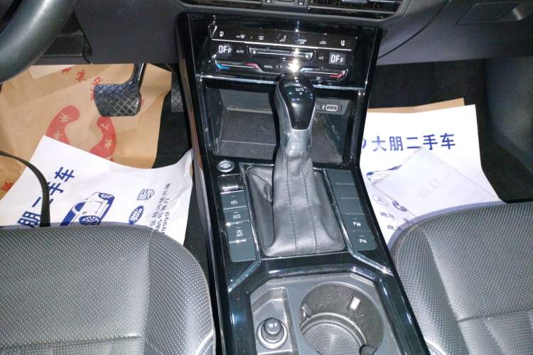 Used Volkswagen Passat 2022 330TSI Starry Luxury Edition Custom Version