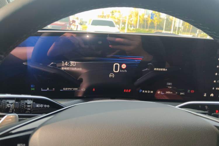 Used Cadillac XT5 2025 2.0T Platinum Edition
