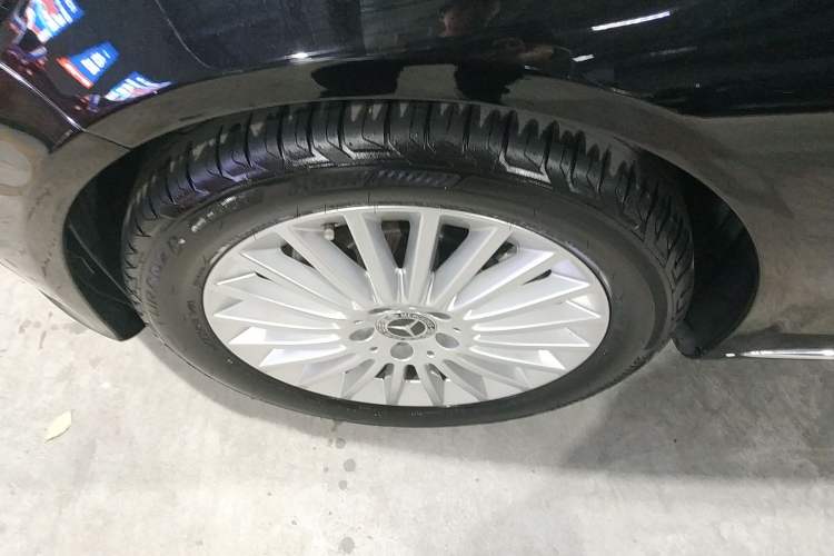 Used Mercedes-Benz C-Class 2018 C 180 L Fashion Model