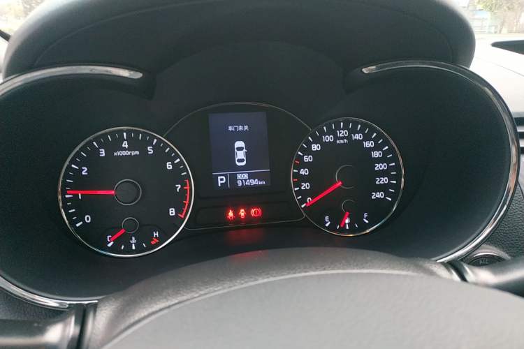 Used Kia K3 2015 1.6L Automatic GLS
