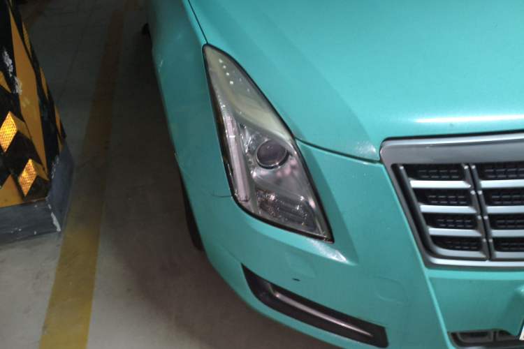 Used Cadillac XTS 2015 28T Comfort Model Right Front Headlight